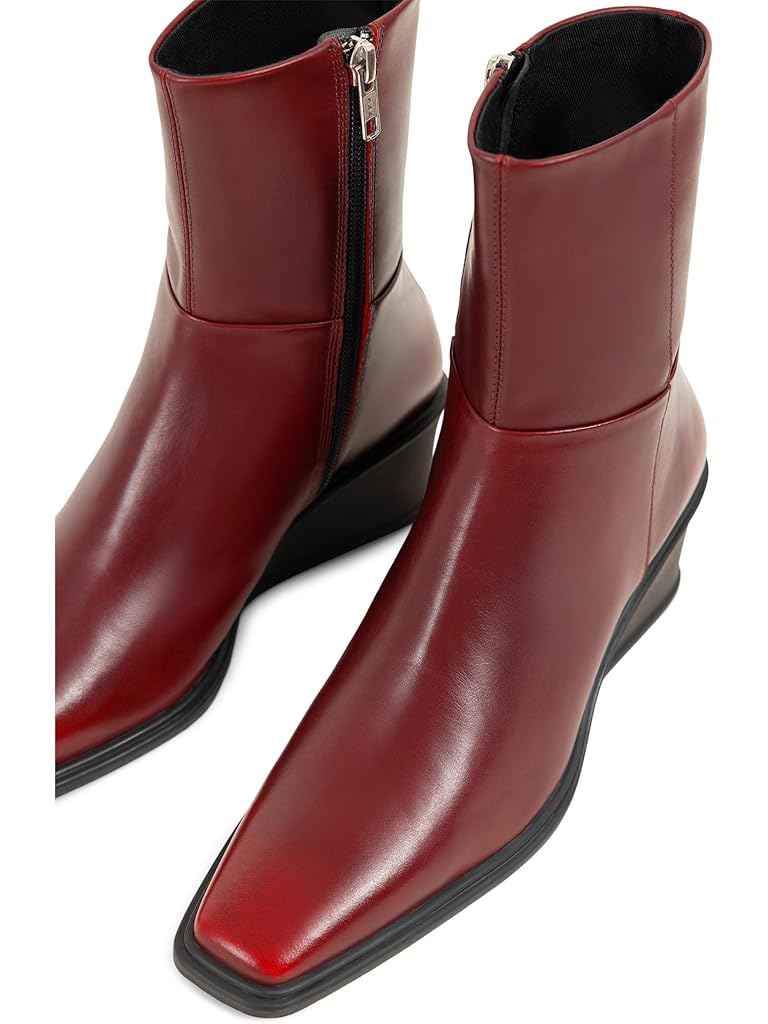 Red Vagabond Shoemakers Aino Leather Bootie